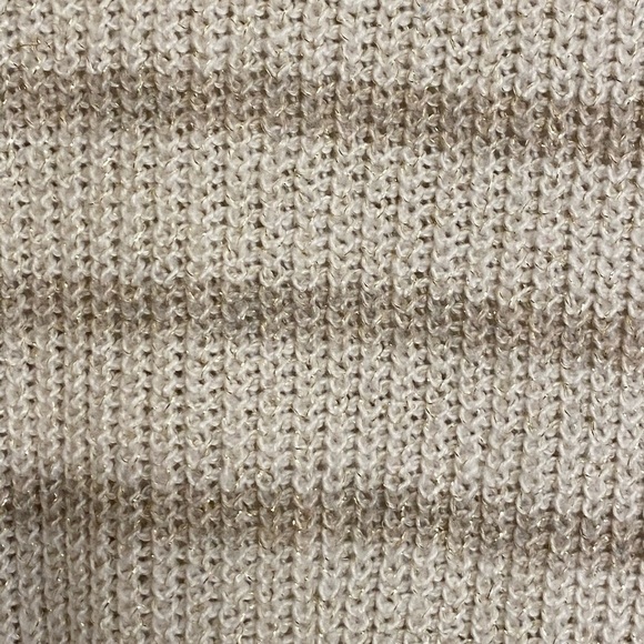 Hollister Sweater - Picture 4 of 6